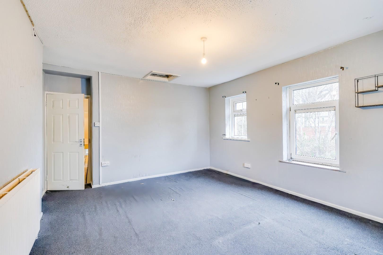 25 Church Avenue, Penarth, CF64 1AZ